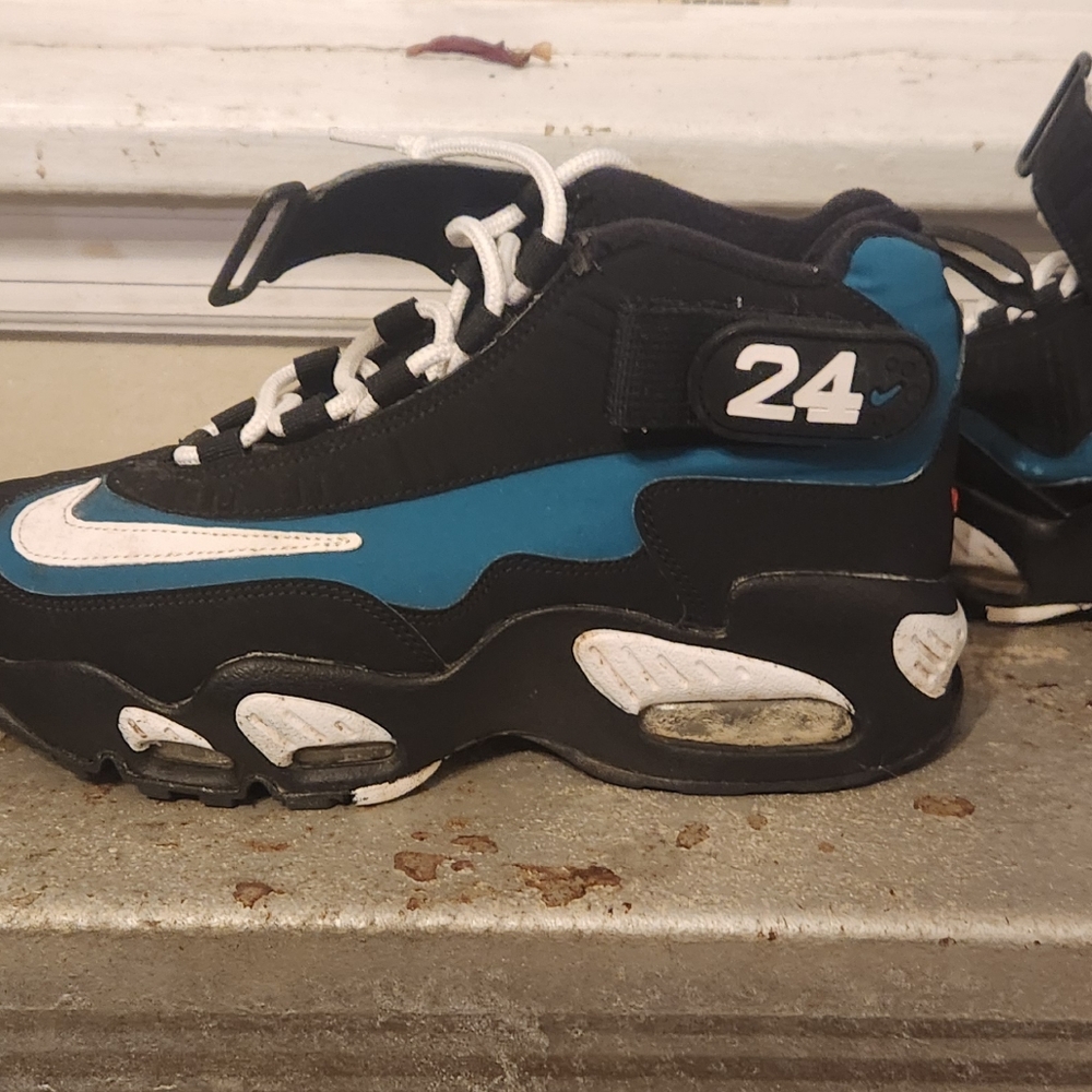 Kids or Mens Black and Green Nike Athletic Shoes